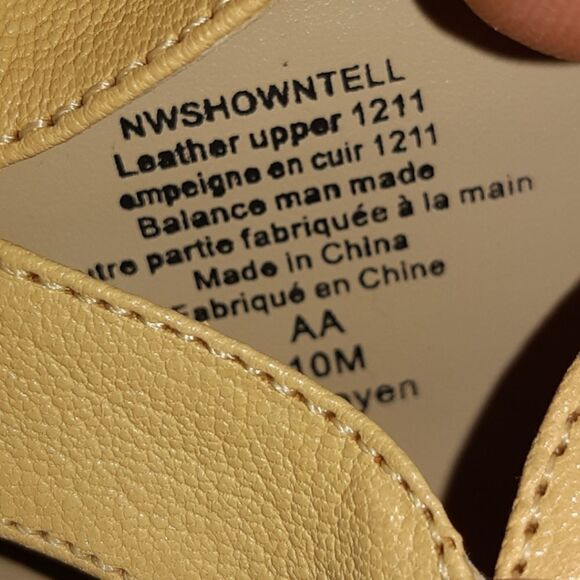 Nine West Women's 'Showntell' Cream color Leather - Picture 3 of 8